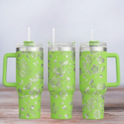 Tumbler mit Gravur - Motiv Cherry Blossom - hellgrün