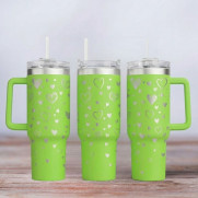 Tumbler mit Gravur - Shower of hearts - hellgrün
