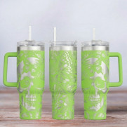 Tumbler mit Gravur - Motiv Skull - hellgrün